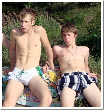 Beach_and_pool_teen_boys-gayteenboys18 (1)